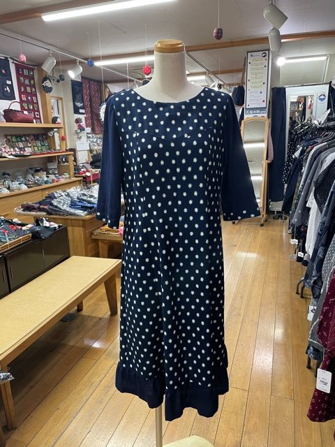 7 5 手織りの久留米絣ワンピース 風のおくりもの