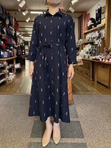 久留米絣のシャツ襟ワンピース 風のおくりもの